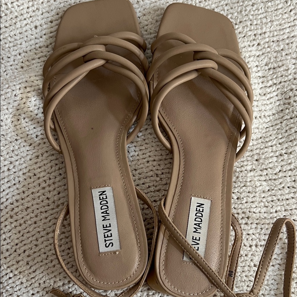 Steve Madden Abigail Sandals in Tan - Picture 6 of 7
